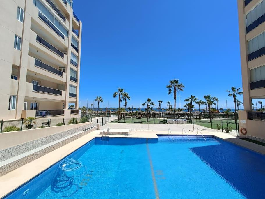 Mar Y Sal 12 Suites, Gran Terraza Con Vistas Al Mar, 2 Hab, Garaje Y Piscina Roquetas de Mar Exterior photo